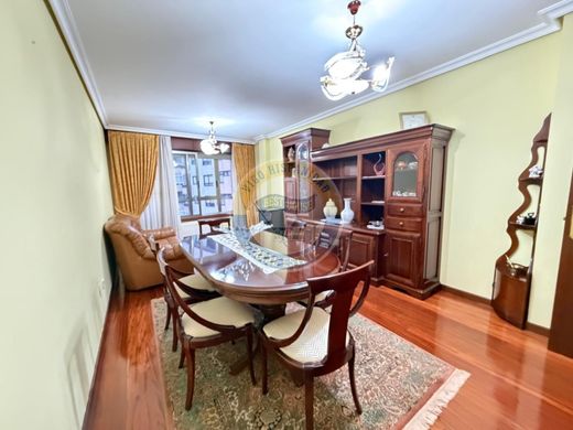 Apartment / Etagenwohnung in Vigo, Pontevedra