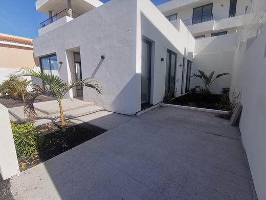 Luxury home in Adeje, Province of Santa Cruz de Tenerife