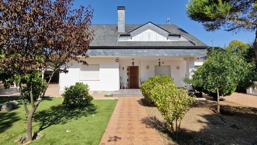 Vrijstaand huis in Nuevo Baztán, Provincia de Madrid