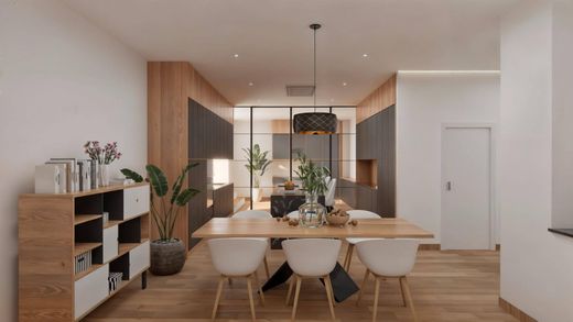 Apartment / Etagenwohnung in Girona, Provinz Girona