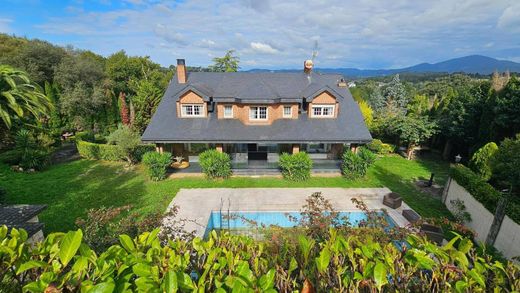 Detached House in Mungia, Biscay