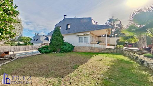 Semidetached House in Colmenar Viejo, Province of Madrid