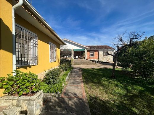 Dom jednorodzinny w Kordowa, Province of Córdoba