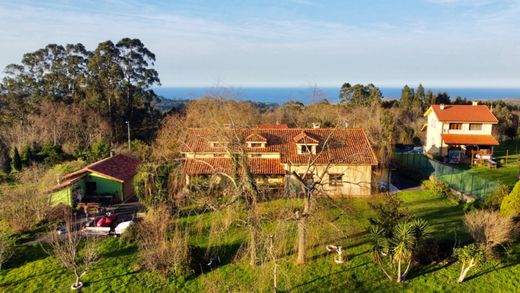 Luxus-Haus in Ribadesella, Provinz Asturien