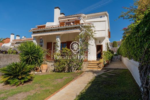 Villa Plurifamiliare a Sant Pere de Ribes, Província de Barcelona