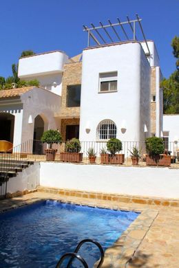 Villa in Playas de Orihuela, Provincia de Alicante