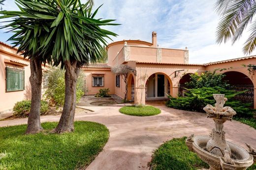 Villa in Torrevieja, Province of Alicante