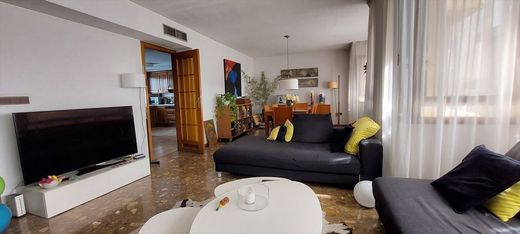 Piso / Apartamento en Alicante, Provincia de Alicante