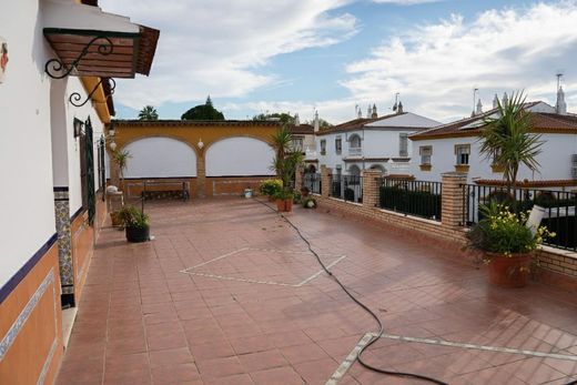 Einfamilienhaus in Gines, Sevilla