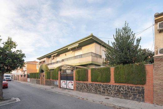 بيت مستقل ﻓﻲ Santafé, Provincia de Granada