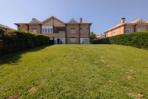 Luxe woning in Zariquiegui, Provincia de Navarra