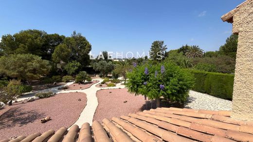 Detached House in Mutxamel, Alicante