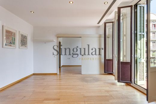 Apartment / Etagenwohnung in Barcelona, Provinz Barcelona