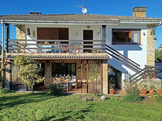 Einfamilienhaus in Villaviciosa, Provinz Asturien