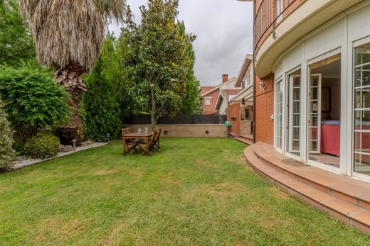 Einfamilienhaus in Lardero, Provinz La Rioja