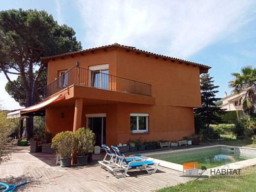 Detached House in Cabrils, Province of Barcelona