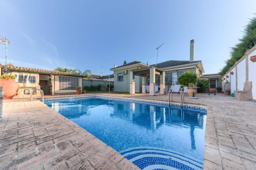Detached House in Espartinas, Province of Seville
