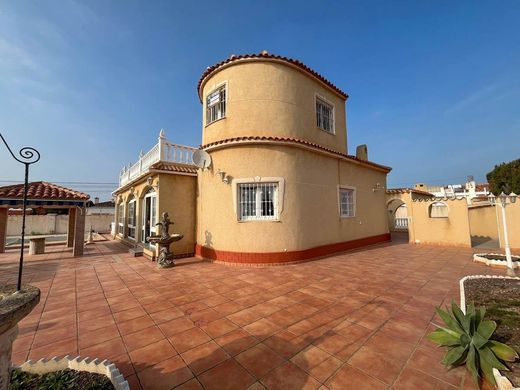 Detached House in Torrevieja, Alicante