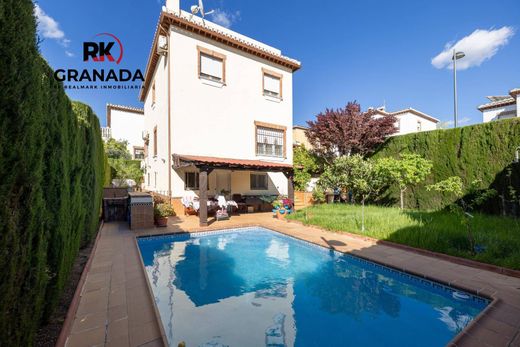 Casa en La Zubia, Provincia de Granada