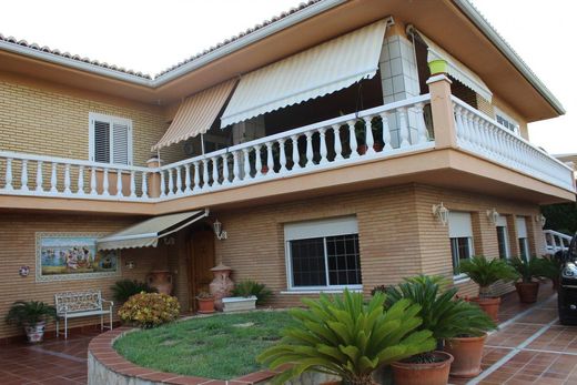 Einfamilienhaus in Picassent, Valencia