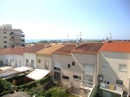 Luxe woning in Vilanova i la Geltrú, Província de Barcelona