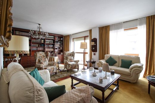 Apartment / Etagenwohnung in Santander, Provinz Cantabria
