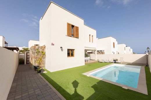 Detached House in Costa Teguise, Province of Las Palmas