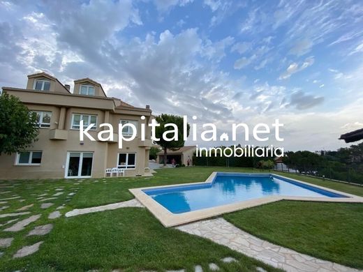 Vrijstaand huis in Banyeres de Mariola, Provincia de Alicante