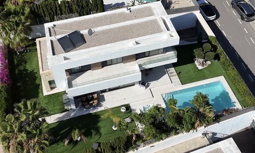 Villa in Villajoyosa, Alicante