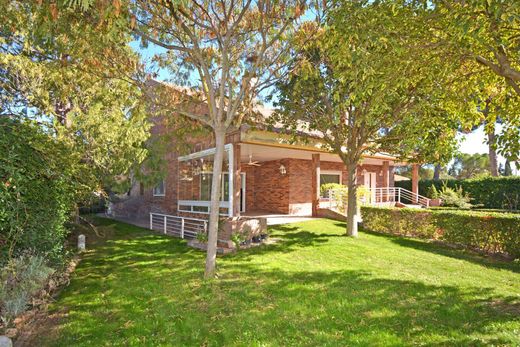 단독 저택 / Zuera, Provincia de Zaragoza