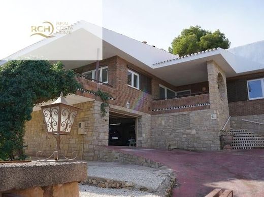 Einfamilienhaus in la Nucia, Alicante