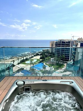 Penthouse in Torrevieja, Alicante