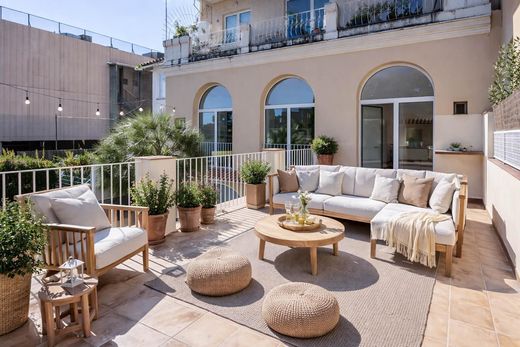 Apartment / Etagenwohnung in Barcelona, Provinz Barcelona