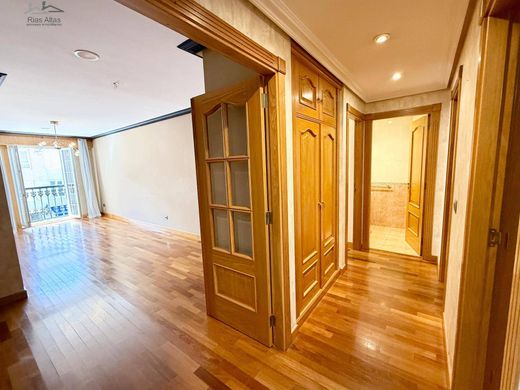 Apartment / Etagenwohnung in A Coruña, Provincia da Coruña