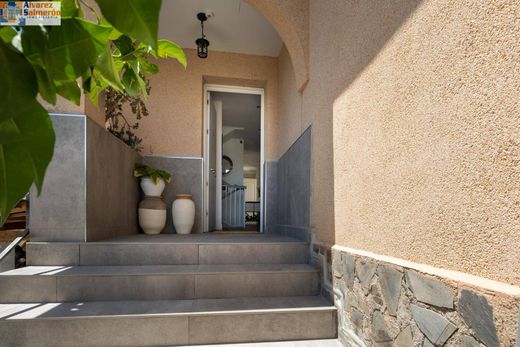 بيت مستقل ﻓﻲ Otura, Provincia de Granada