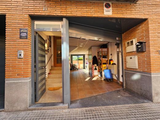 Mehrfamilienhaus in Granollers, Provinz Barcelona