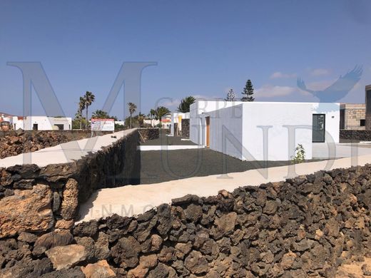 Villa in La Oliva, Provincia de Las Palmas