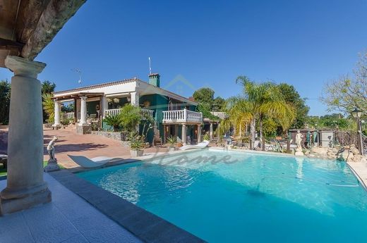 Einfamilienhaus in Pedralba, Valencia