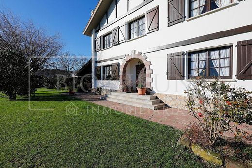Villa en Irún, Guipúzcoa