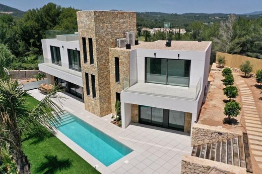 Villa in Santa Eulària des Riu, Balearen Inseln