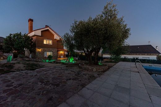 Einfamilienhaus in Hoyo de Manzanares, Provinz Madrid