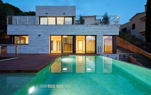 Villa in Lloret de Mar, Provinz Girona