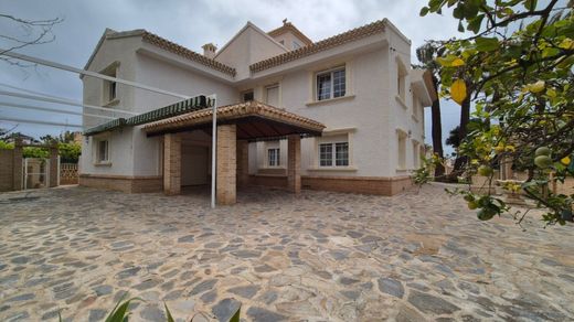 Villa in Cabo Roig, Alicante