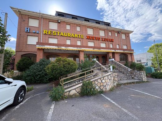 Hotel en Carracedelo, León