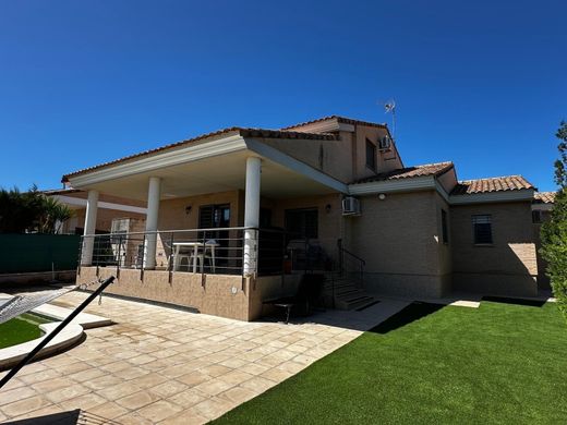 Detached House in Llíria, Valencia