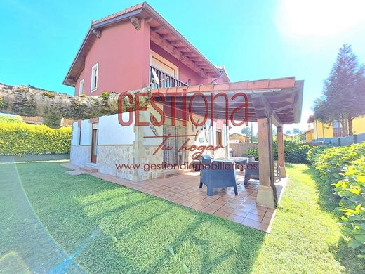 Detached House in Ribamontán al Mar, Province of Cantabria