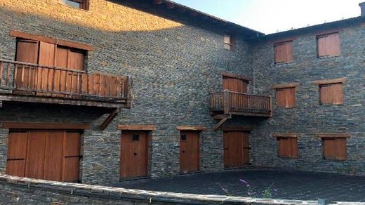 Alp, Província de Gironaの一戸建て住宅