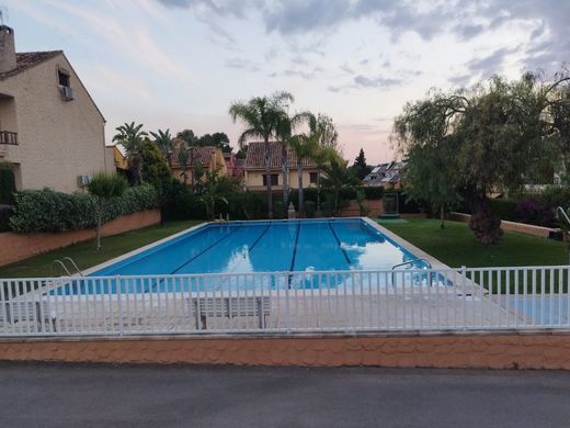 ‏בית חד-משפחתי ב  Paterna, Província de València