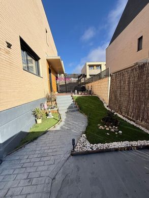 Yarɪ müstakil ev Villalbilla, Provincia de Madrid