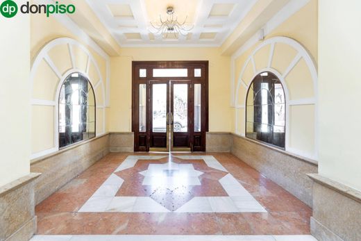 Apartment / Etagenwohnung in Granada, Andalusien